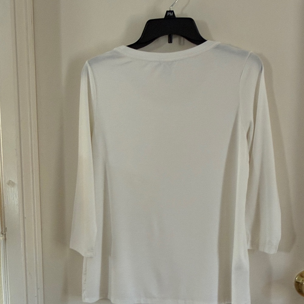 Tommy Bahama White Long Sleeve Tee with Gold Pineapple sequin Graphic design - Picture 10 of 13